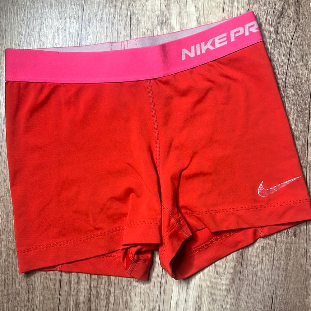 Women’s Nike Pro Red Dri-Fit Combat Compression Shorts inseam 2.5 size Small